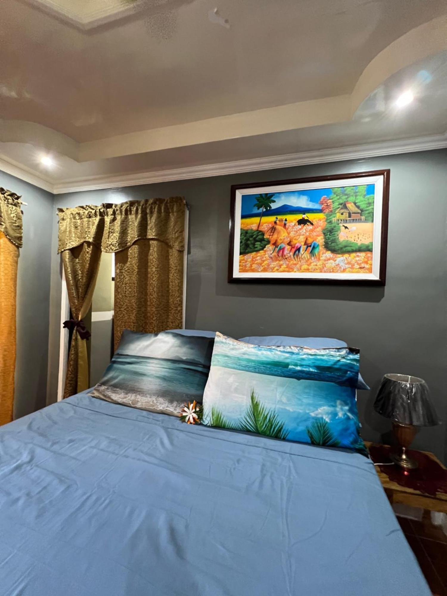 Lovely Bedroom In Lila, Bohol With Wifi, Ac And Ref エクステリア 写真